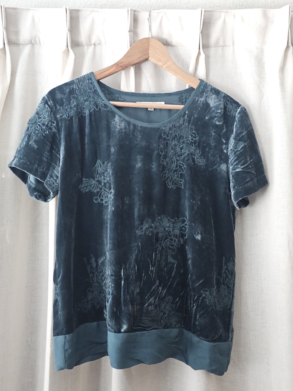 Johnny Was Love Velvet Embroidered Top Green Silk Blend Short Sleeve Size S